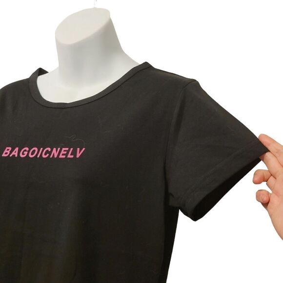 3/$20 Y2K Plain Funny Graphic Black With Pink Tee T-shirt Top Size: M - Picture 3 of 4